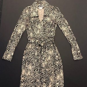 Diane Von Furstenberg Silk Wrap Dress Size 2